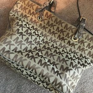 Michael Kors MK Large Handbag